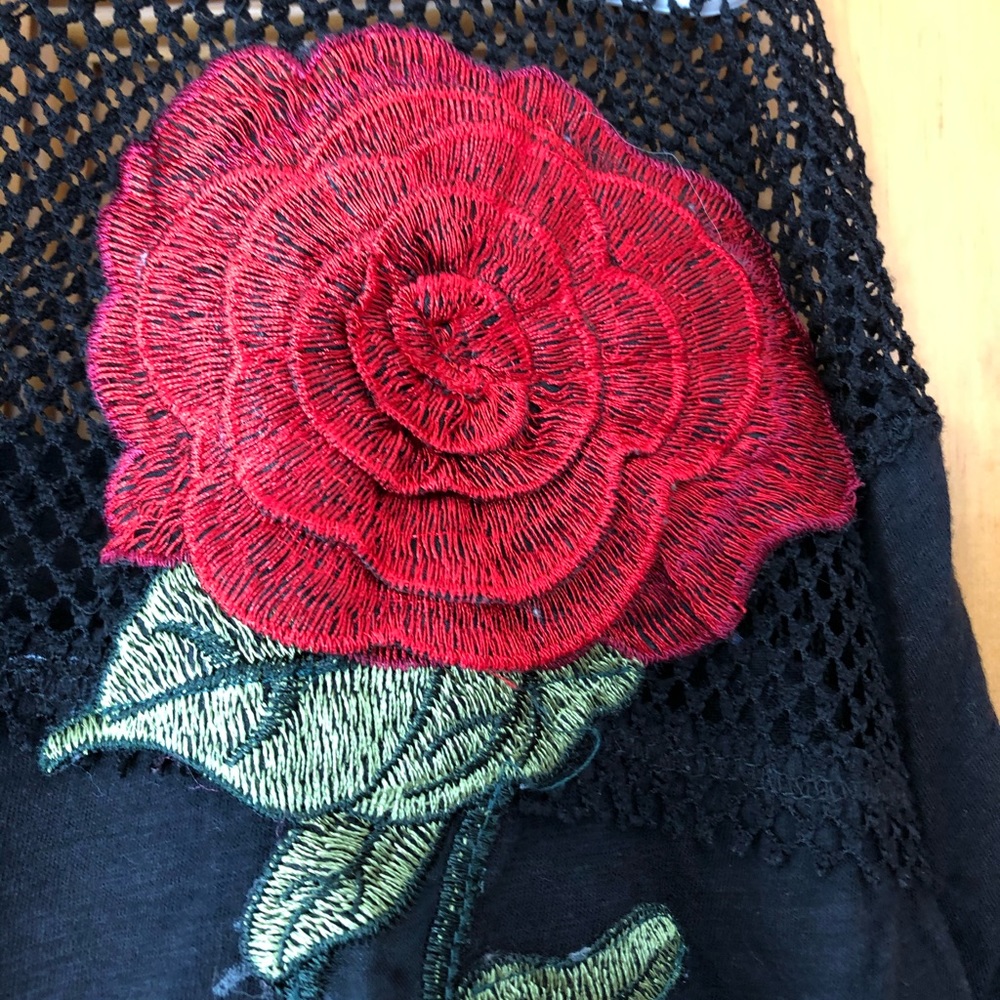 Shirt - Picture 3 of 4